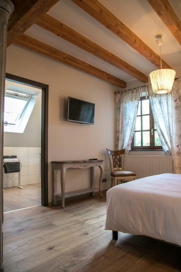 Les Chambres Chez Christine Ottrott Eksteriør billede